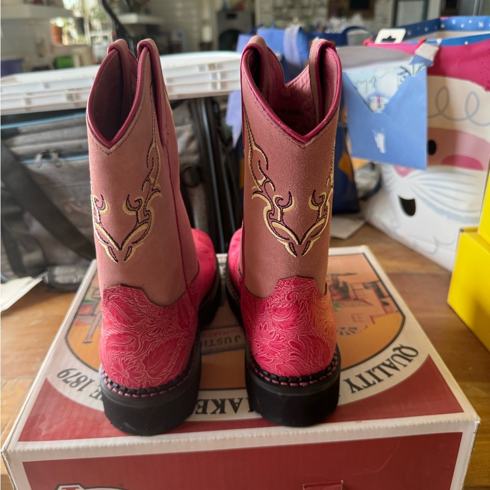 Justin Boots Vibrant Pink Heeled Boots - Picture 3 of 7